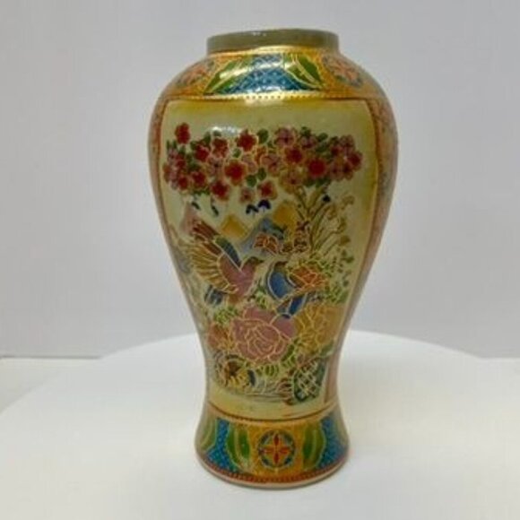 Chinese Earthenware Vase 9.5” Transferware Birds Flowers and Gilded Chinoiserie - Picture 3 of 6